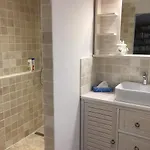 La Maison Des Olivettes Nocleg ze śniadaniem *