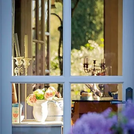 ベッド・アンド・ブレックファスト La Maison Des Olivettes